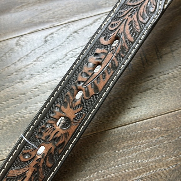 Nocona Genuine Leather,tooled,Western Aztec pattern seed bead,removable buckle - Picture 6 of 13